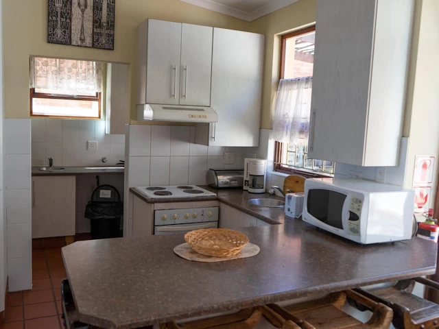 Bay Vista Backpackers