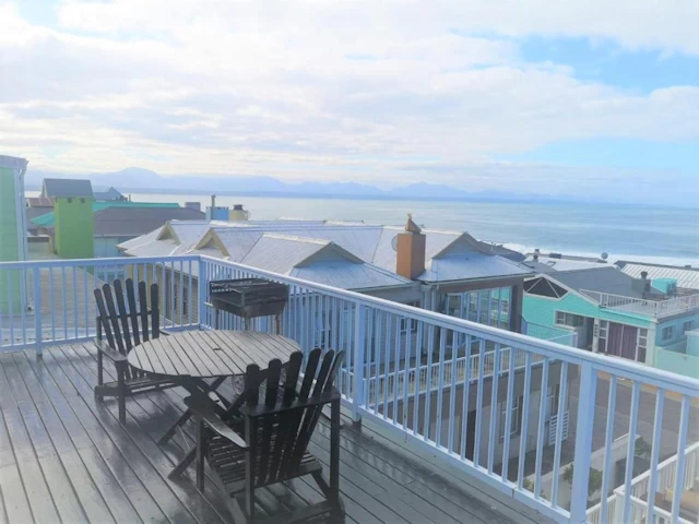 Point Village Guesthouse